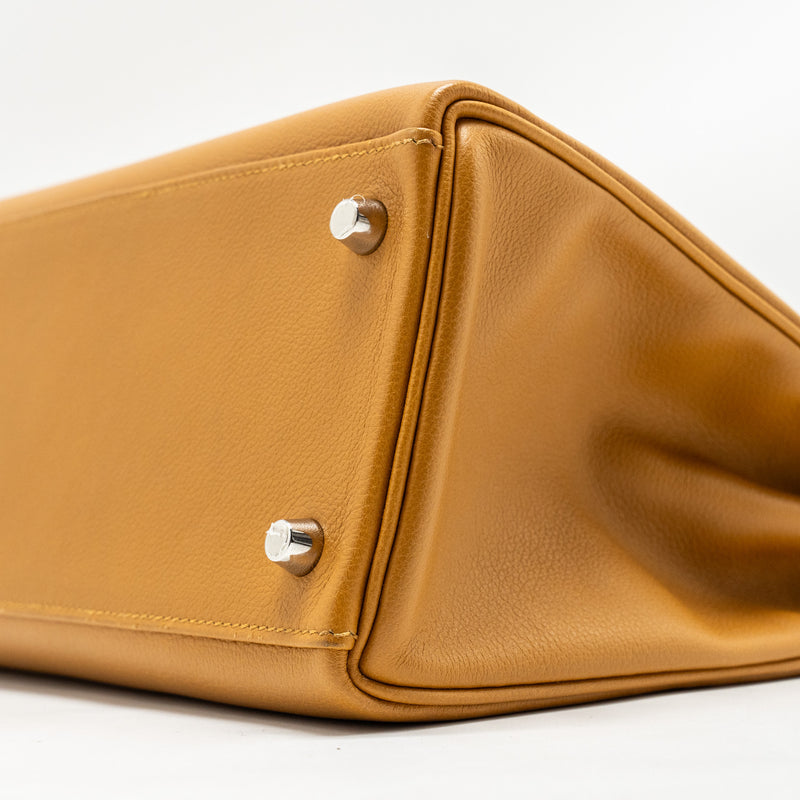 HERMES Kelly 32 Evercolor Caramel / Rose D’ete SHW Stamp Y