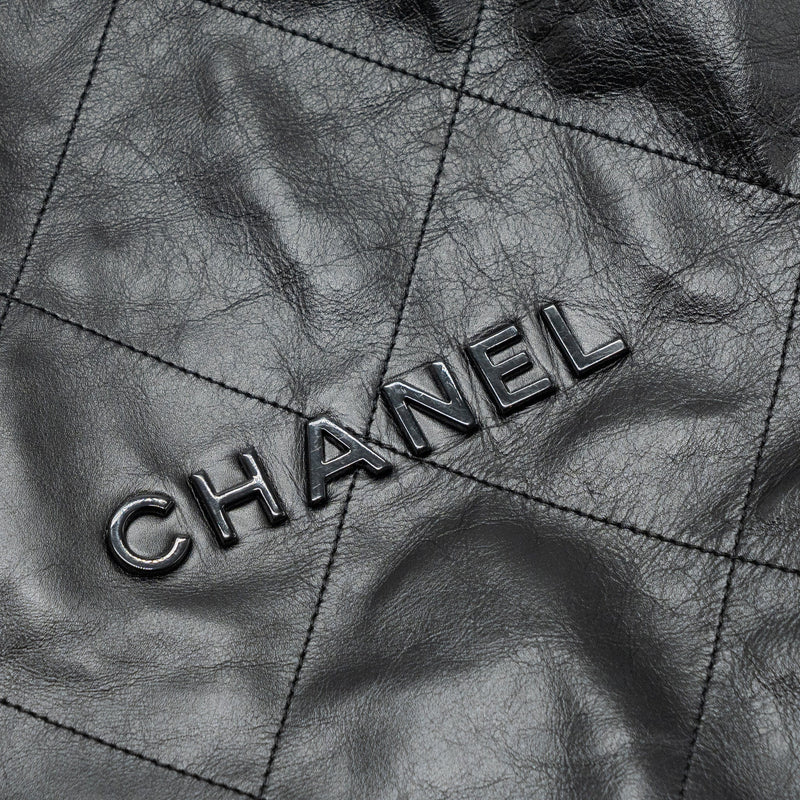 Chanel 22 backpack calfskin so black / black hardware (microchip)