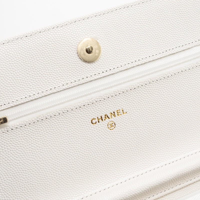 CHANEL classic wallet on chain caviar white LGHW (Microchip)