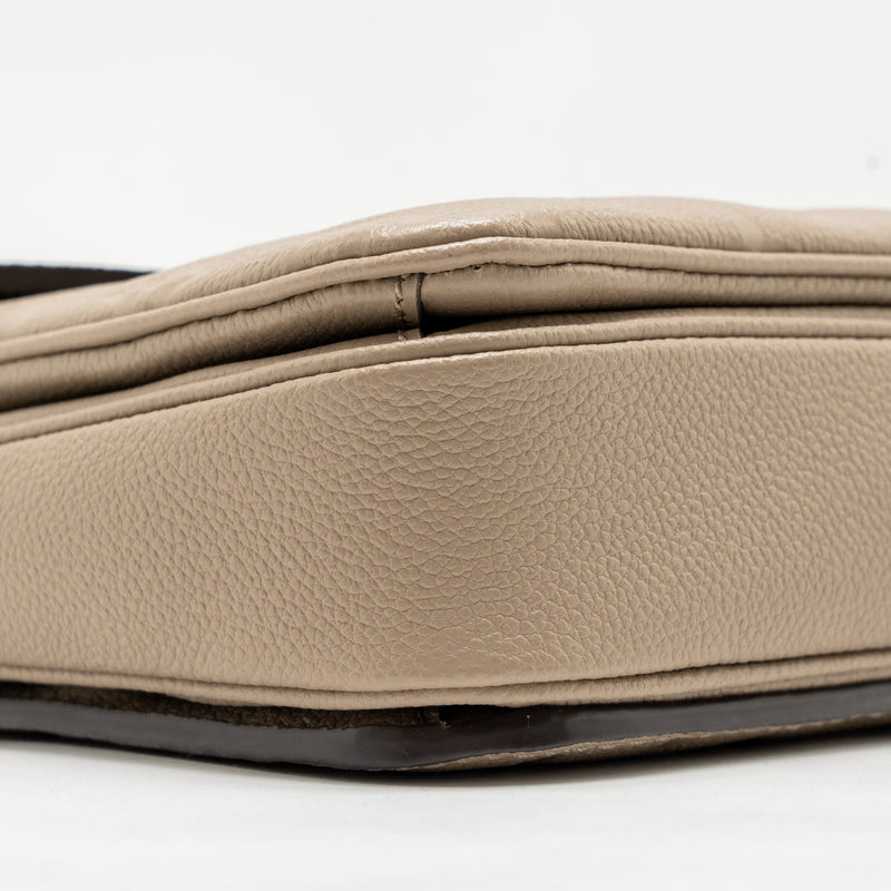 Louis Vuitton Pochette Metis Monogram Empreinte Tourterelle GHW