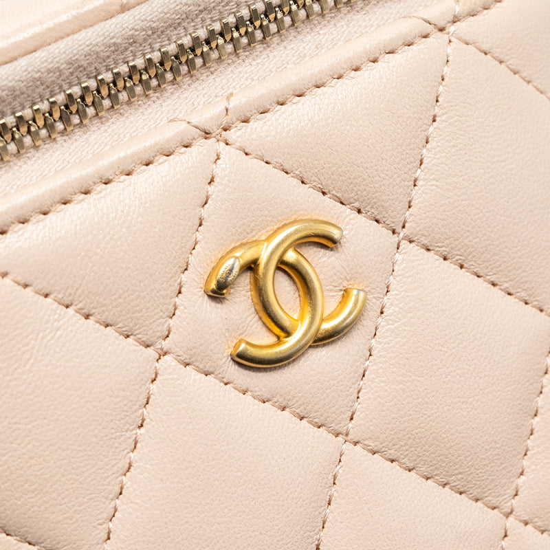 Chanel pearl crush Mini vanity with chain lambskin light pink GHW