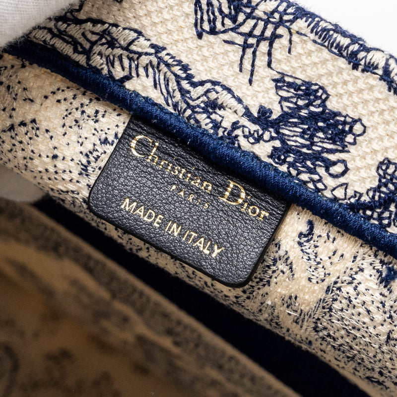Dior Medium Book tote Blue Toile De Jouy Embroidery Canvas