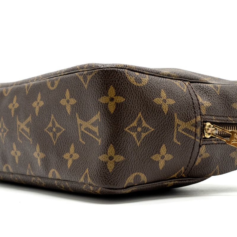 Louis Vuitton Vintage Trousse Toilette 28 Cosmetic Bag Monogram Canvas GHW