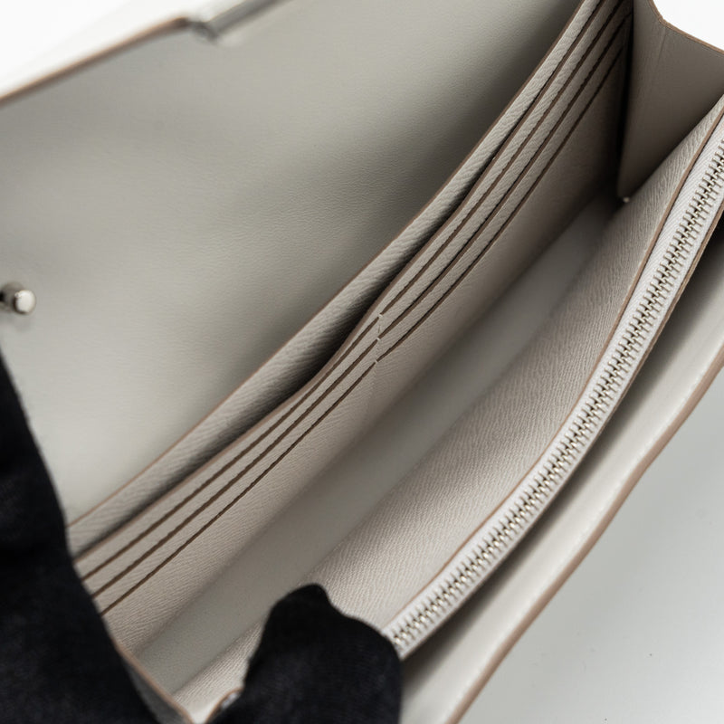 Hermes Constance To Go Epsom Gris Pale SHW Stamp B