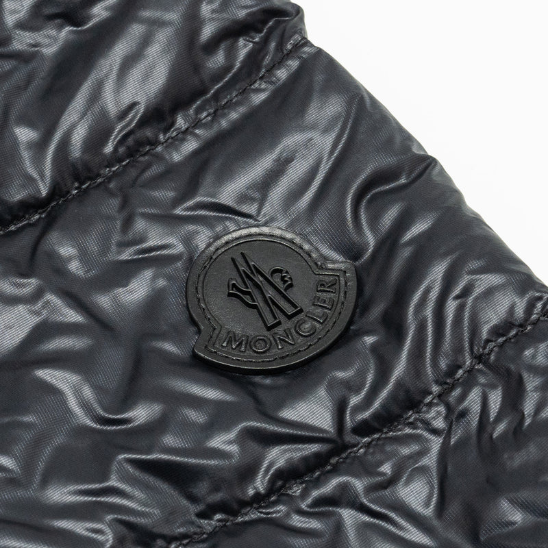 Moncler size 3 men’s zip padded jacket black