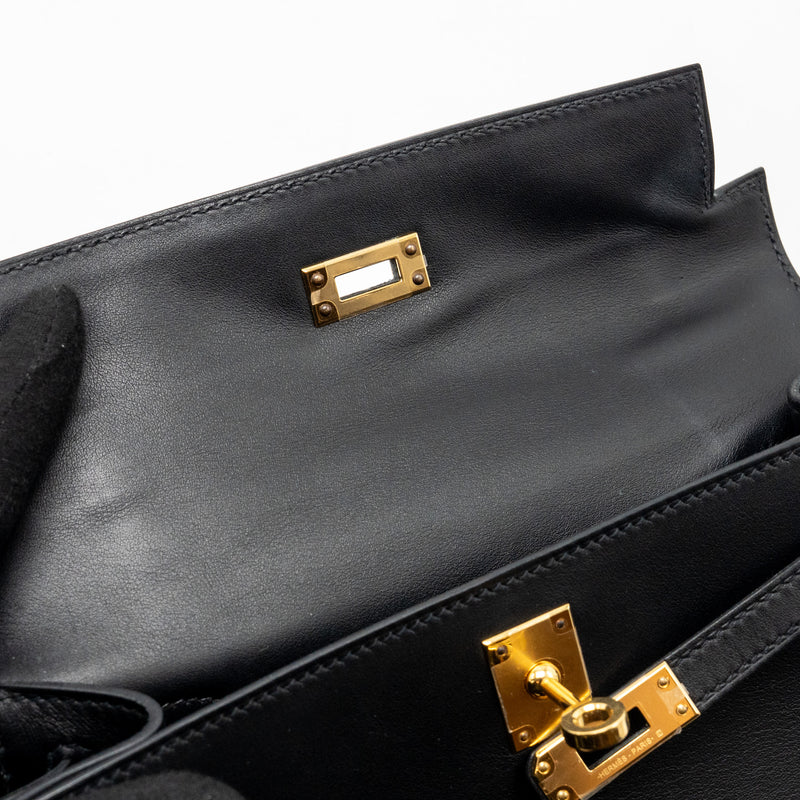 Hermes Kelly Pochette Swift Black GHW Stamp Y