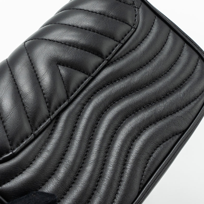 Louis Vuitton New Wave Multi Pochette Calfskin Black GHW