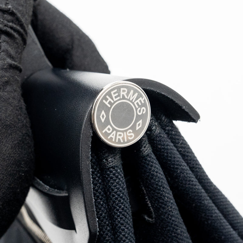 Hermes Herbag 31 Zip Bag Canvas/Hunter Black SHW Stamp B
