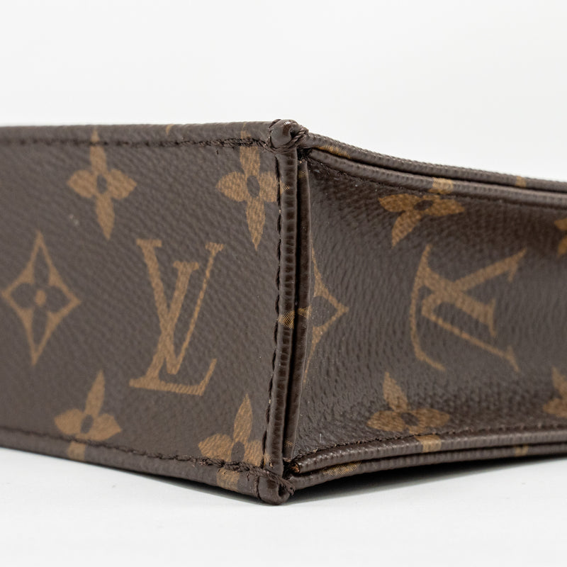 Louis Vuitton Petit Sac Plat Monogram Canvas GHW