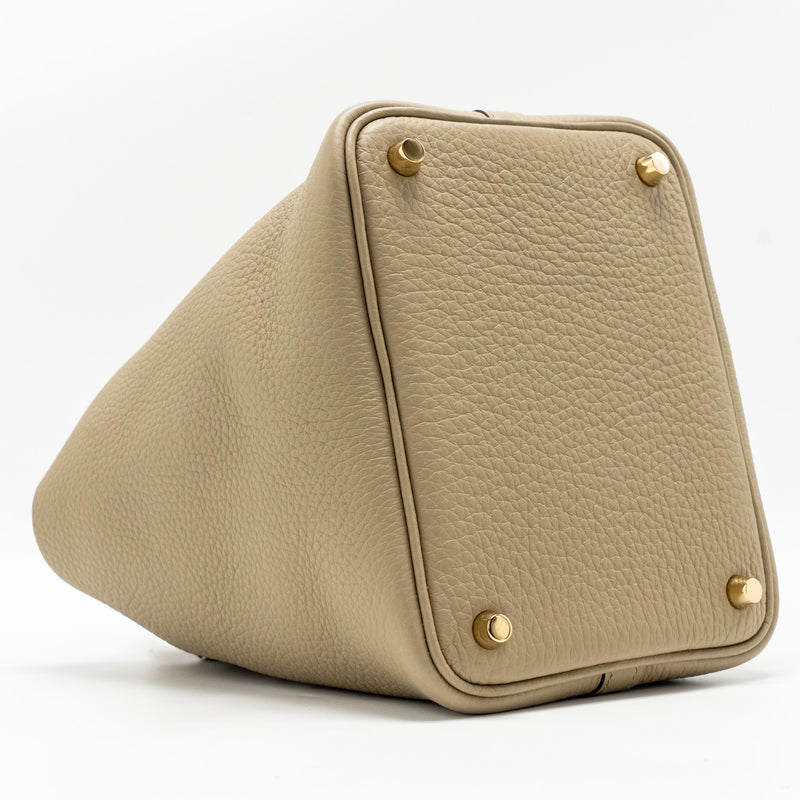 Hermes Picotin 18 Lock Bag Clemence Beige Marfa GHW Stamp W