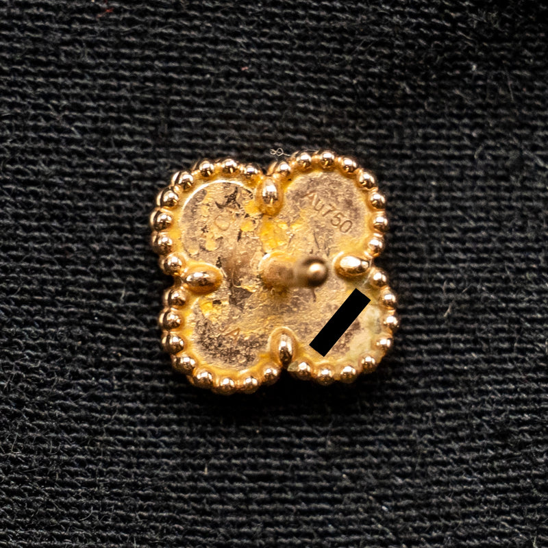 Van Cleef & Arpels Sweet Alhambra Earstuds Rose Gold, Carnelian