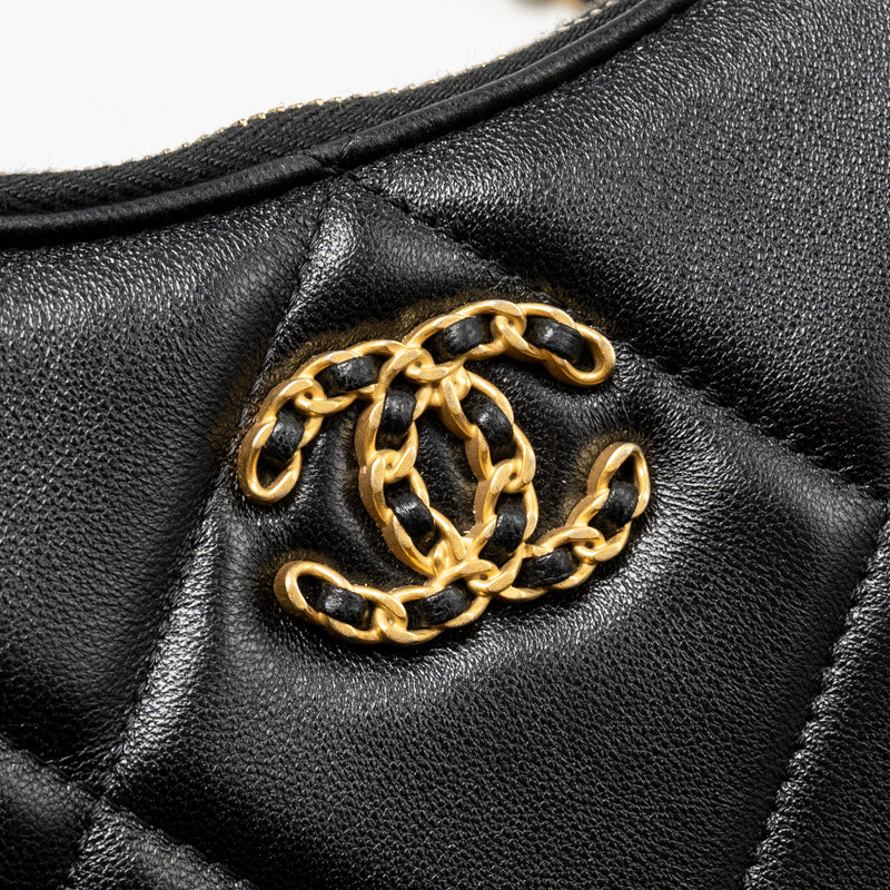 Chanel 19 crossbody hobo lambskin black multicolour hardware (microchip)