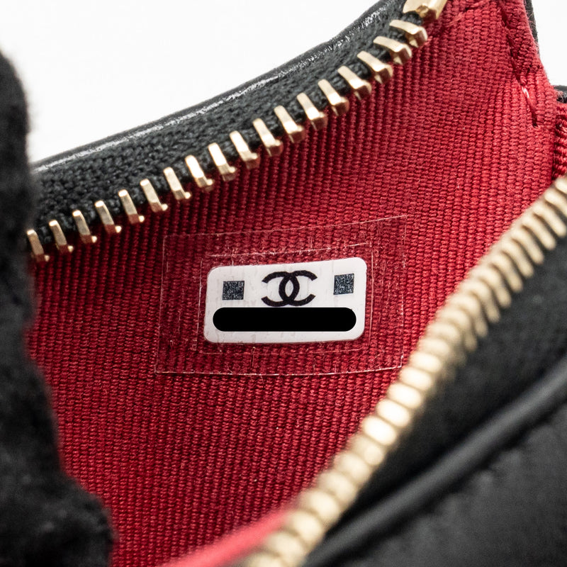 Chanel 19 crossbody hobo lambskin black multicolour hardware (microchip)