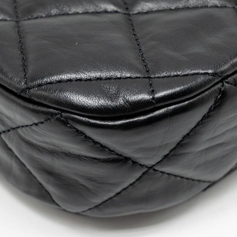 Chanel 23K 19 Hobo Shoulder Bag Calfskin Black GHW (Microchip)