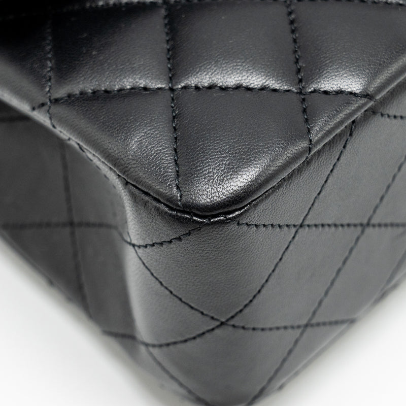Chanel Small Classic Double Flap Bag lambskin black SHW (microchip)
