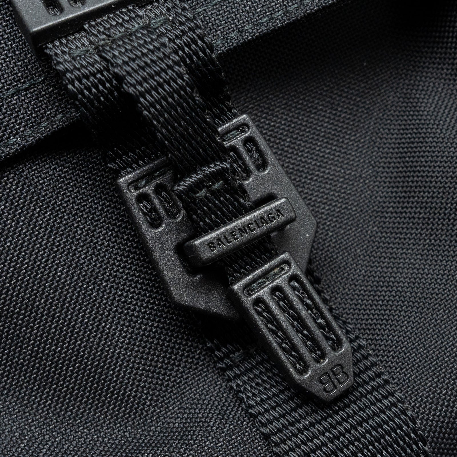 Men's Army Messenger Bag in Black | Balenciaga US