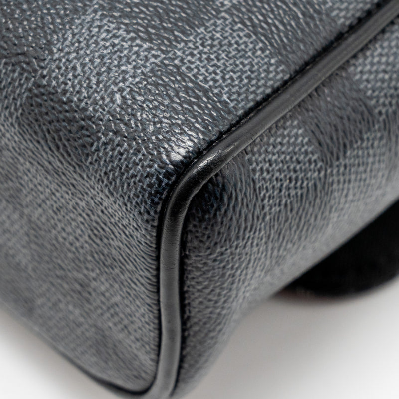 Louis Vuitton World Map District Messenger Bag Damier Graphite Canvas SHW