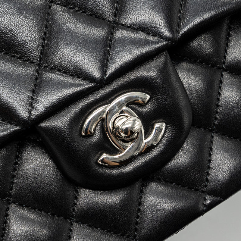 Chanel medium classic double flap bag lambskin black SHW