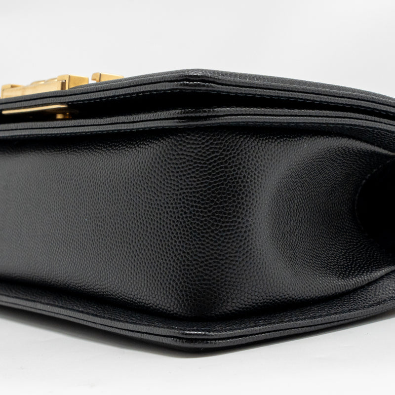 Chanel small boy bag caviar black GHW (microchip)
