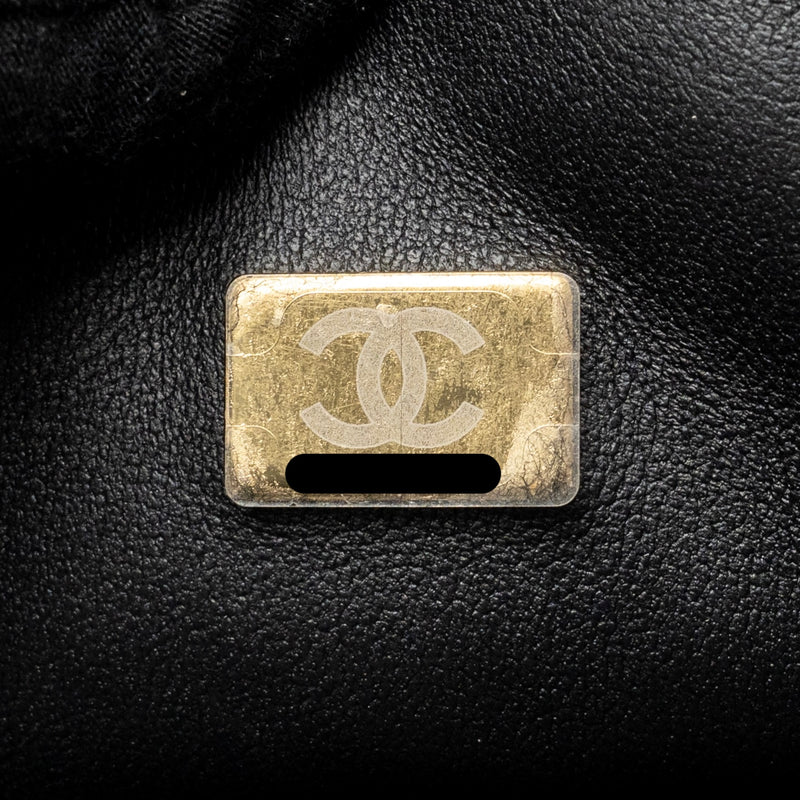 Chanel 23A Classic Flap Clutch Shiny Calfskin Black GHW (microchip)