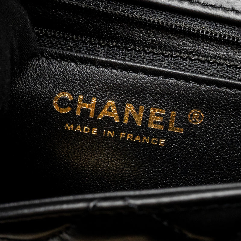Chanel 23A Classic Flap Clutch Shiny Calfskin Black GHW (microchip)