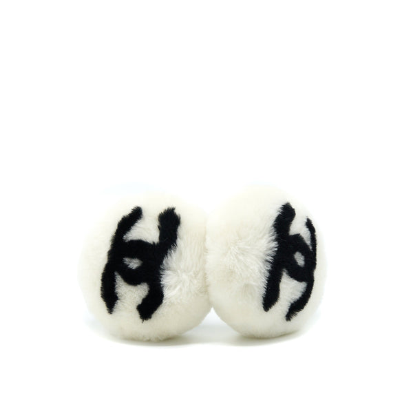 Chanel 22P Shearling CC Logo Earmuffs White/Black