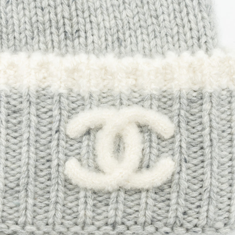 Chanel CC Logo Beanie Cashmere/ Silk Light Grey