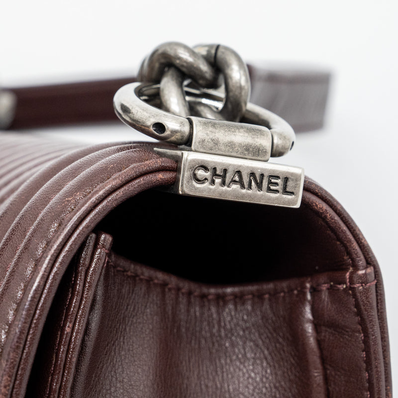 Chanel Boy Flap Bag Horizontal Quilted Lambskin Old Medium