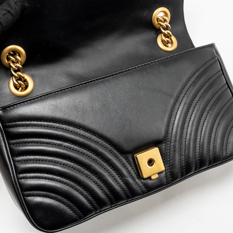 Gucci Small GG Marmont Shoulder Bag Calfskin Black GHW