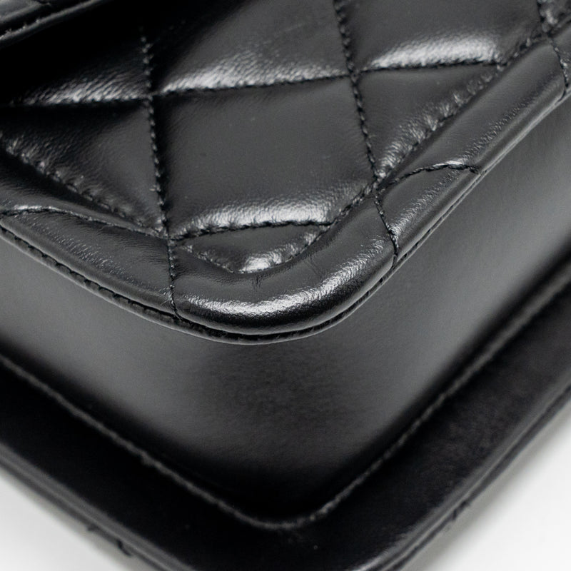 Chanel Quilted square flap bag lambskin black GHW