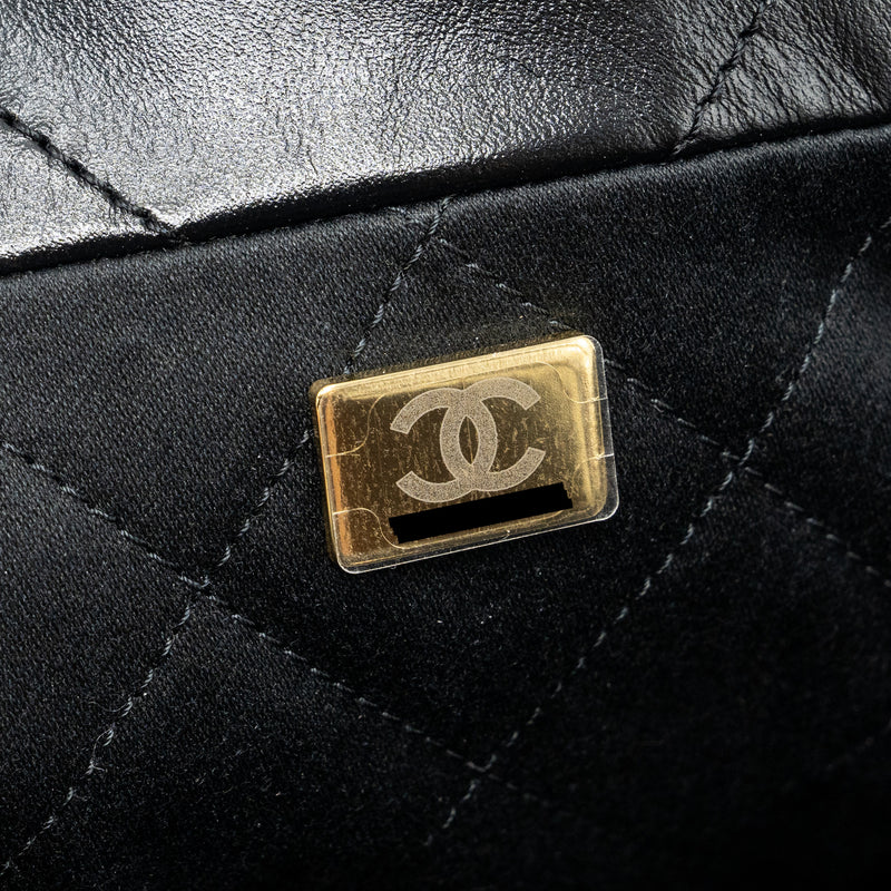 Chanel Small 22 Bag Calfskin Black GHW