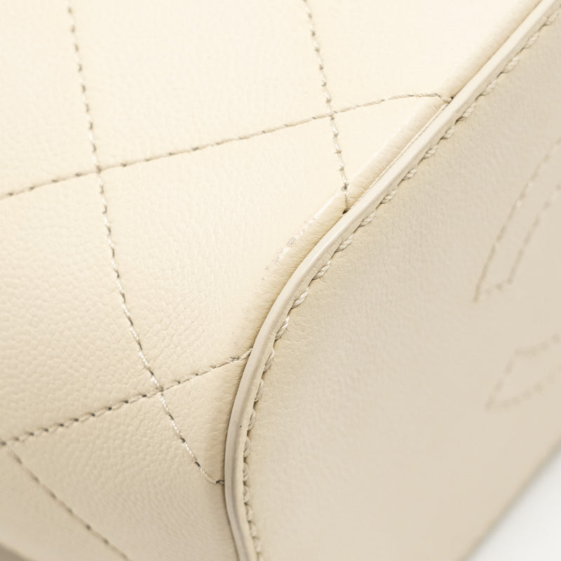 Chanel bucket bag lambskin creamy white GHW