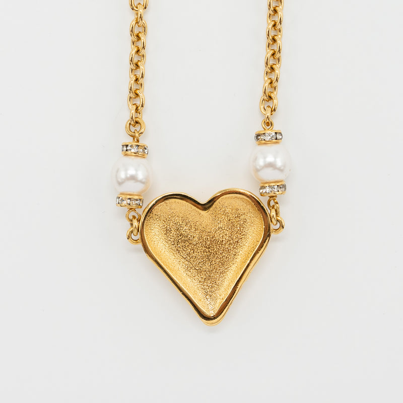 Chanel Heart Shape Chocker/Necklace with Pearl Gold Tone
