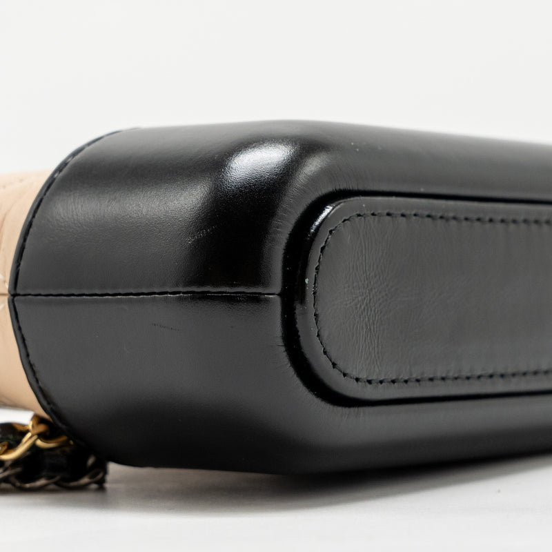 Chanel Gabrielle double zip Clutch on Chain calfskin beige / black multicolor hardware