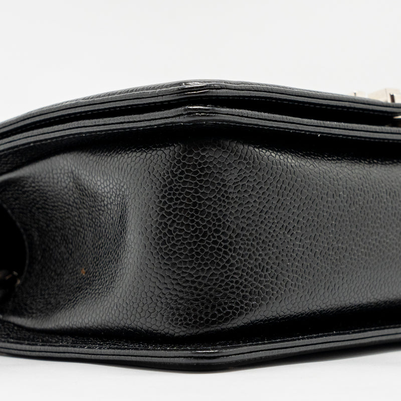 Chanel Chevron Medium Boy Bag caviar black SHW