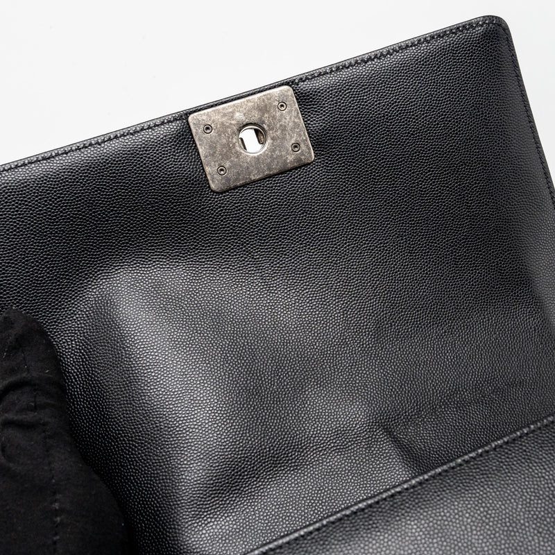 Chanel Medium Boy bag Caviar black ruthenium SHW