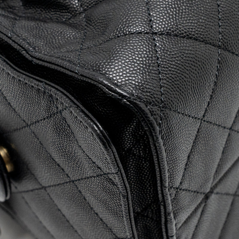 Chanel 25 medium caviar black GHW (microchip)