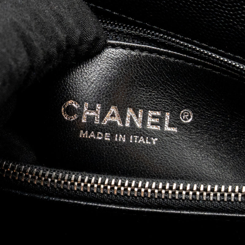 Chanel Medium Coco Handle Caviar/Lizard Handle Black/Burgundy Ruthenium Hardware