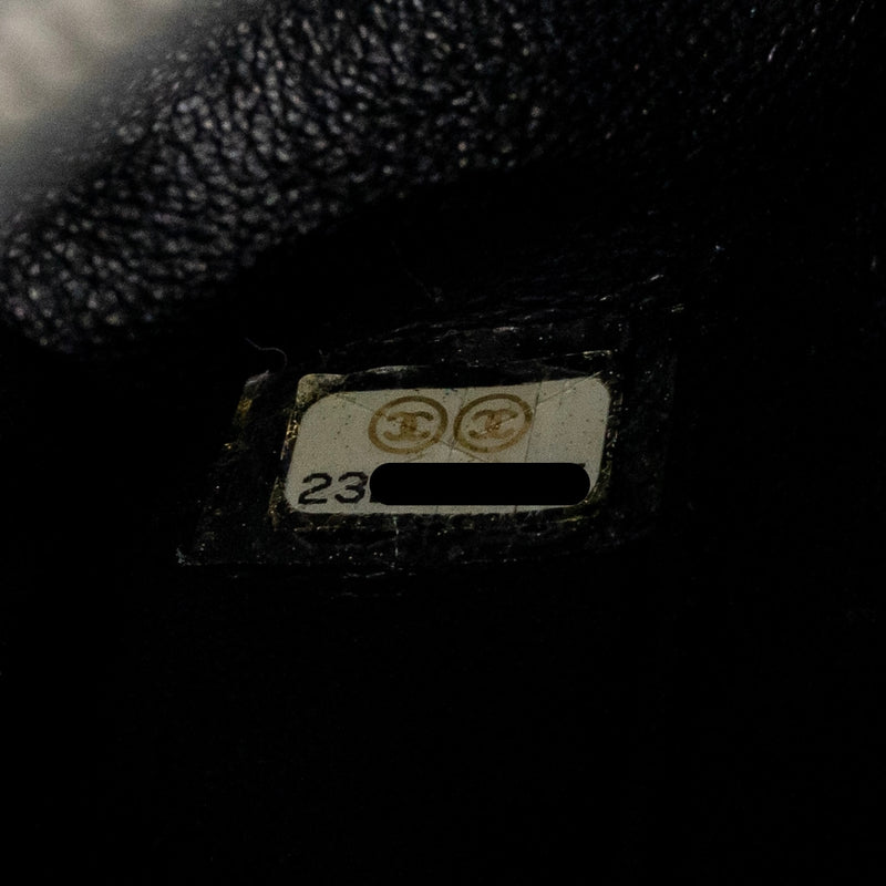 Chanel Medium Coco Handle Caviar/Lizard Handle Black/Burgundy Ruthenium Hardware