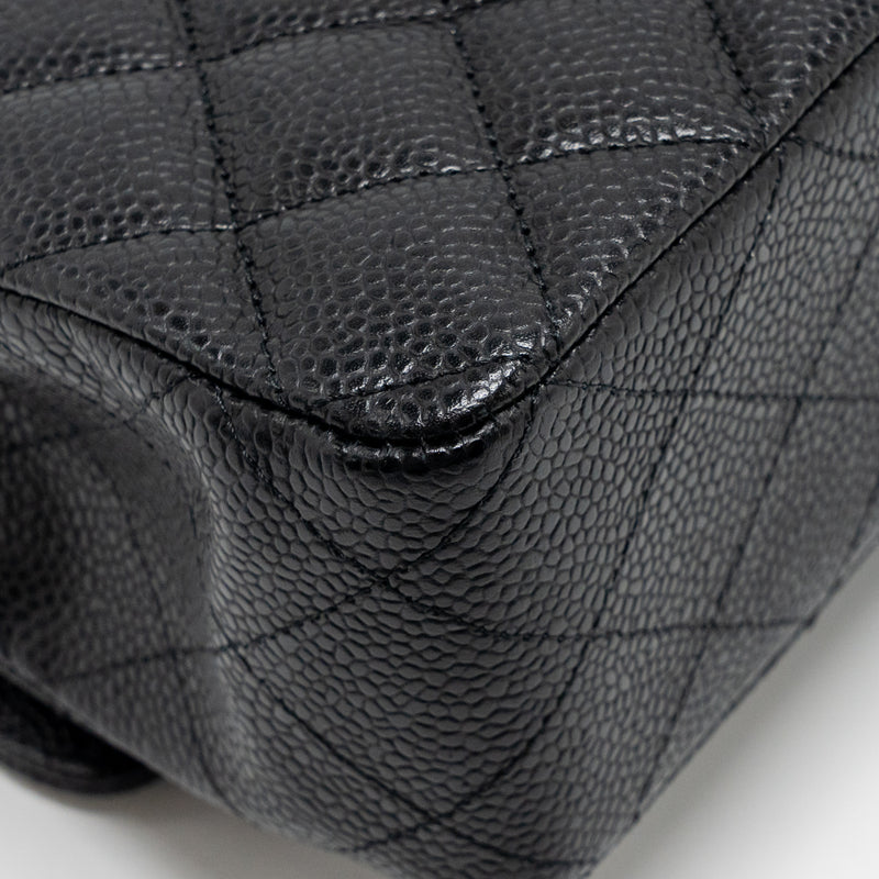 Chanel medium classic double flap bag caviar black GHW