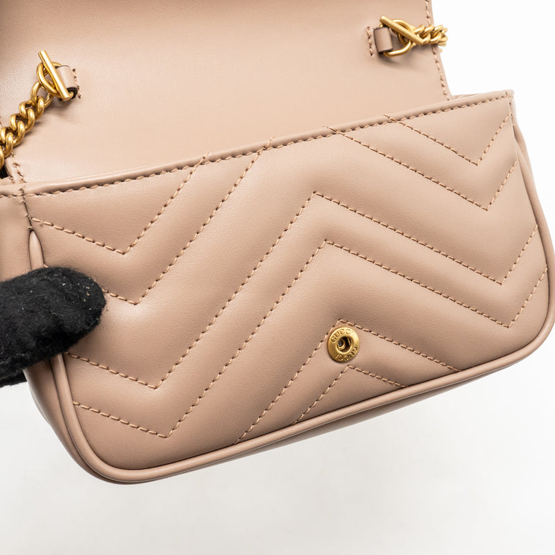 Gucci GG Marmont Mini Bag Chevron Leather Beige GHW