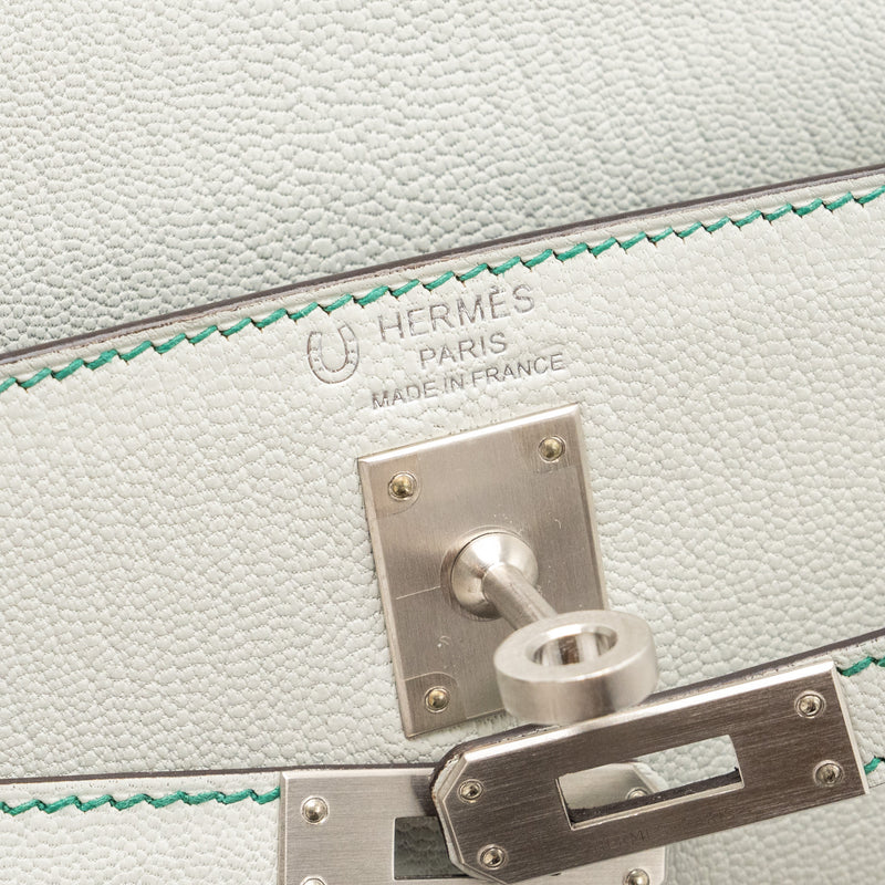 Hermes Kelly 25 Special Order Chèvre Mysore Gris Perle/Malachite/Vert Emeraude Brushed SHW Stamp U