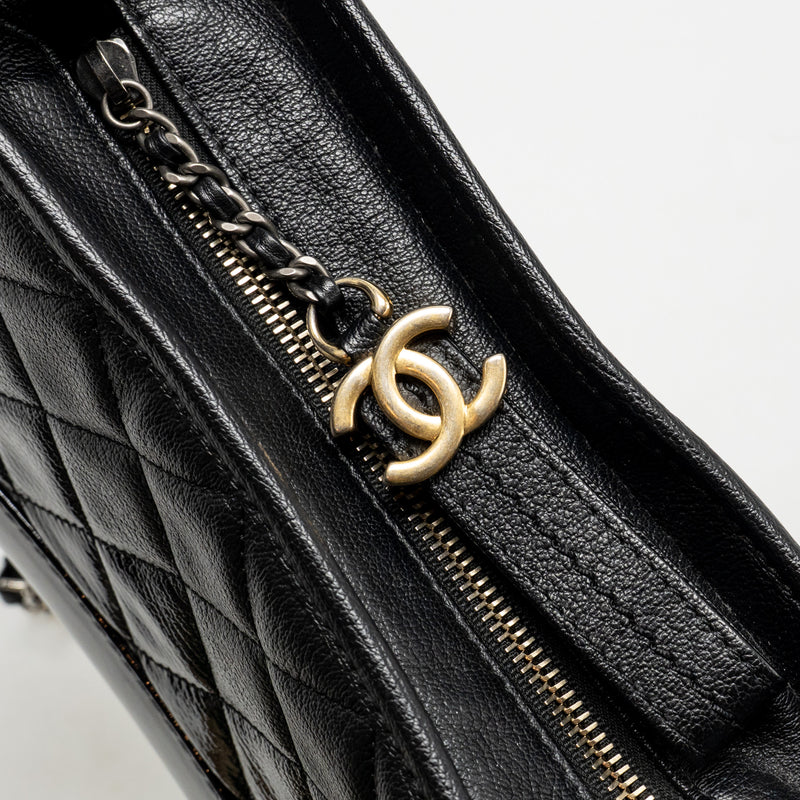 Chanel Small Gabrielle Hobo Bag Goatskin/Patent Black Multicolour Hardware