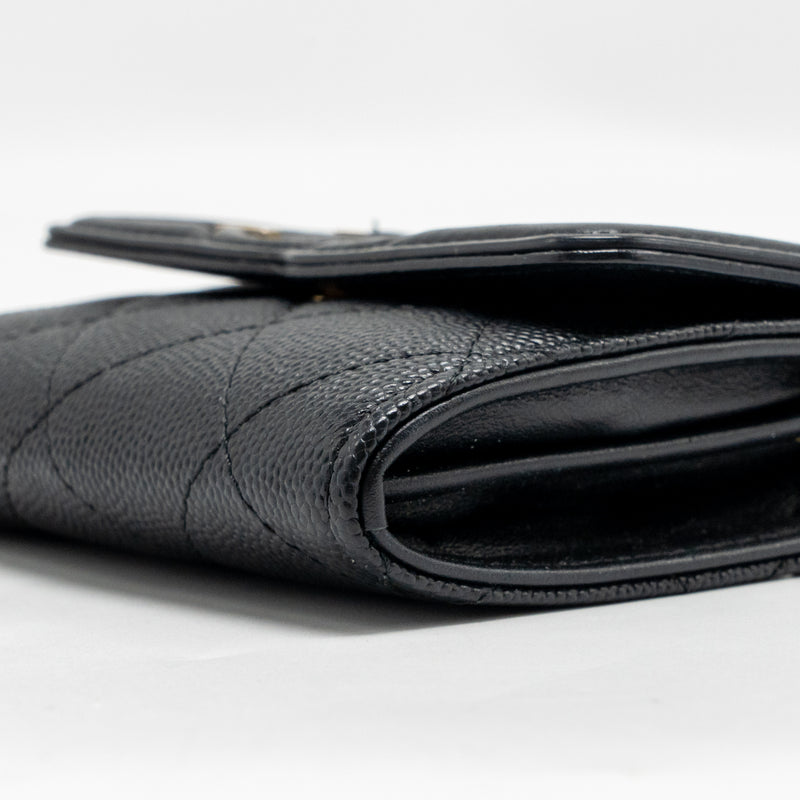 Chanel CC Filigree quilted flap card holder caviar black GHW