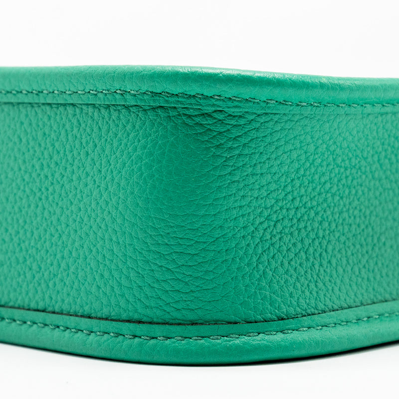 Hermes Mini Evelyne Taurillon Maurice vert jade SHW stamp U