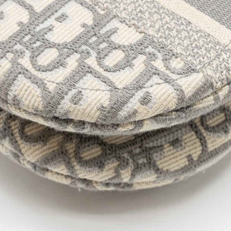 Dior Medium Saddle Bag Dior Oblique Embroidery Light Grey GHW