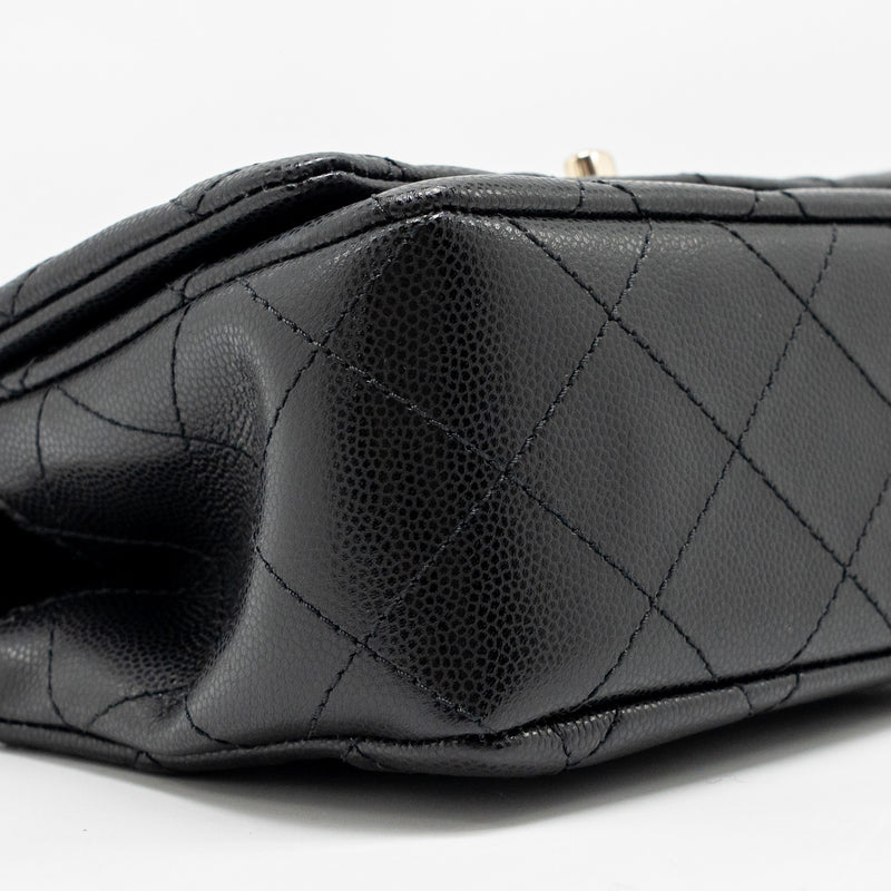 Chanel 25S Mini Coco Crush Handle Bag Caviar Black LGHW (Microchip)
