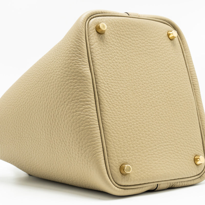 Hermes Picotin 18 Lock Bag Clemence 8Q Beige Marfa GHW Stamp W