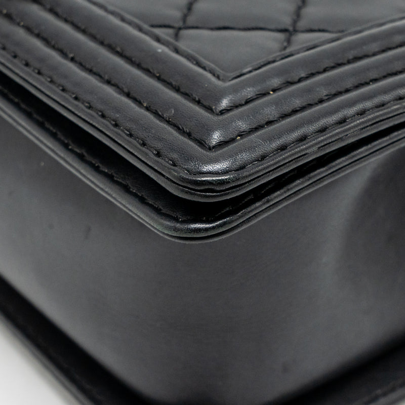 Chanel Medium Boy Bag Calfskin Black Ruthenium SHW