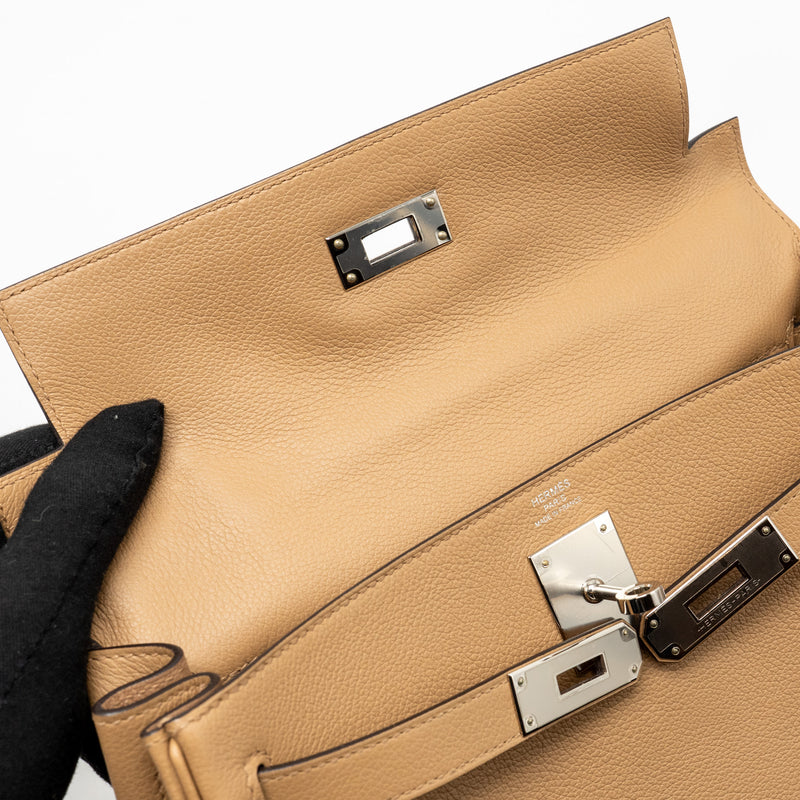 Hermes Kelly 28 Evercolor Chai SHW Stamp U